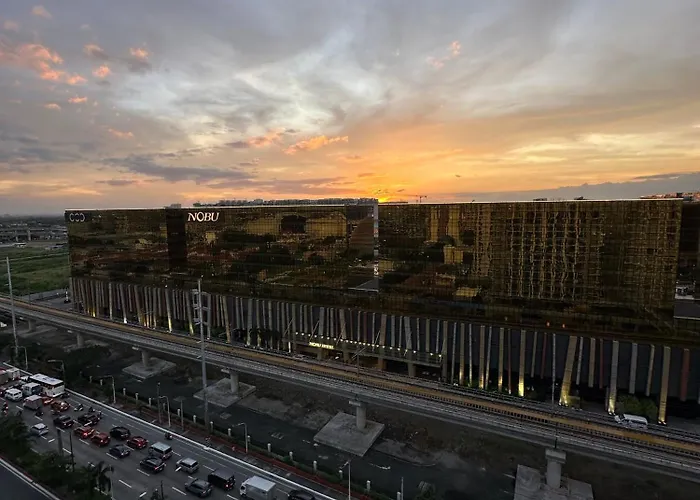 Apartment Cozy Family With View Near Of Dreams Casino, Airport, Solaire, Okada, Ayala Malls And Moa